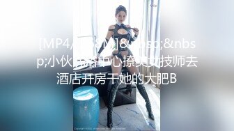 饥渴的小女友，欲望上头自己抽自己