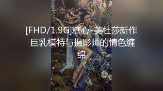 偷拍丝袜长靴妹子抽烟玩手机真惬意看完逼才知道有多黑