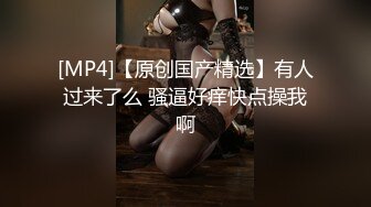 老外大屌色影師幫美乳小模拍完照.就往小穴直搗黃龍無套抽插