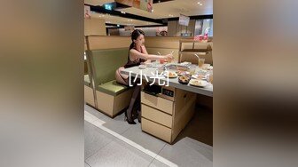 【本站独家赞助麻豆传媒】性感黑丝美女勾引快递员激情啪啪,口活,骑乘位技术很棒